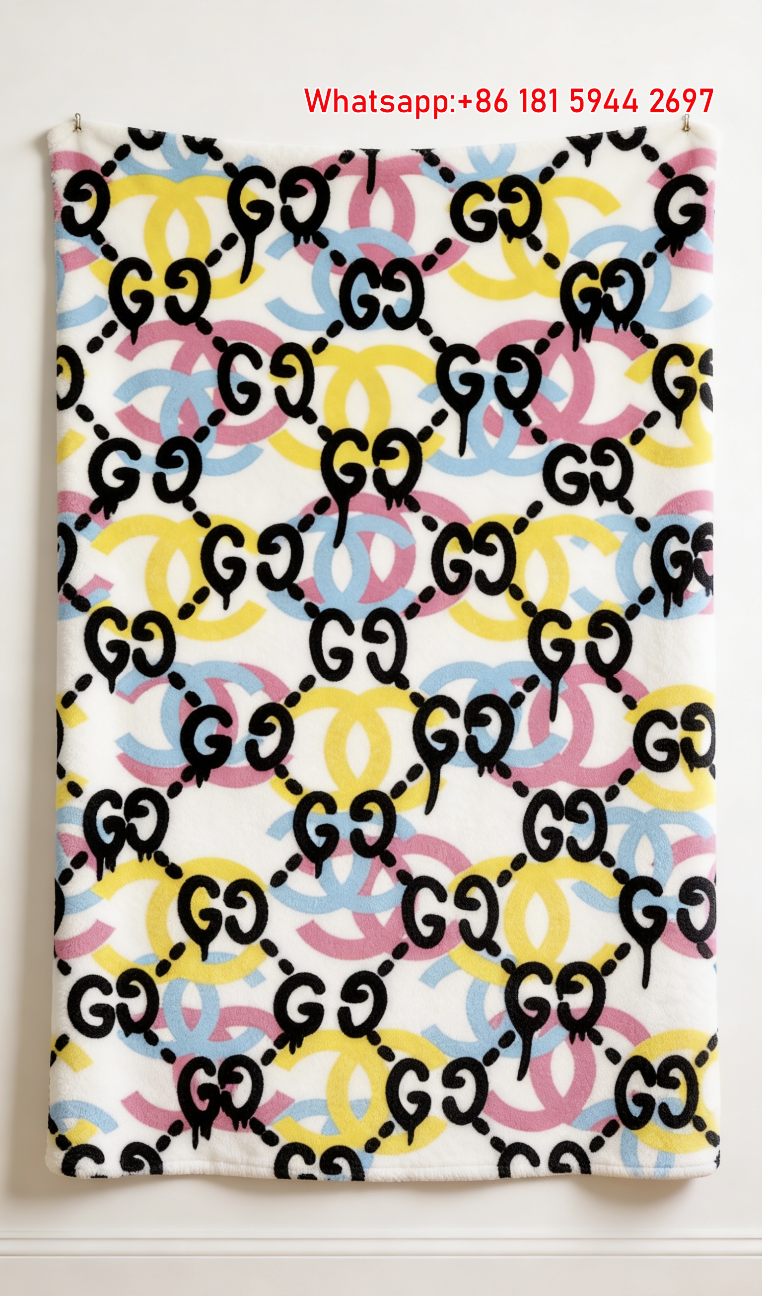 Gucci GG Monogram Dripping Pastel Flannel Blanket Pastel Pop Art Gucci Monogram Decor Throw blankets IMG_2623